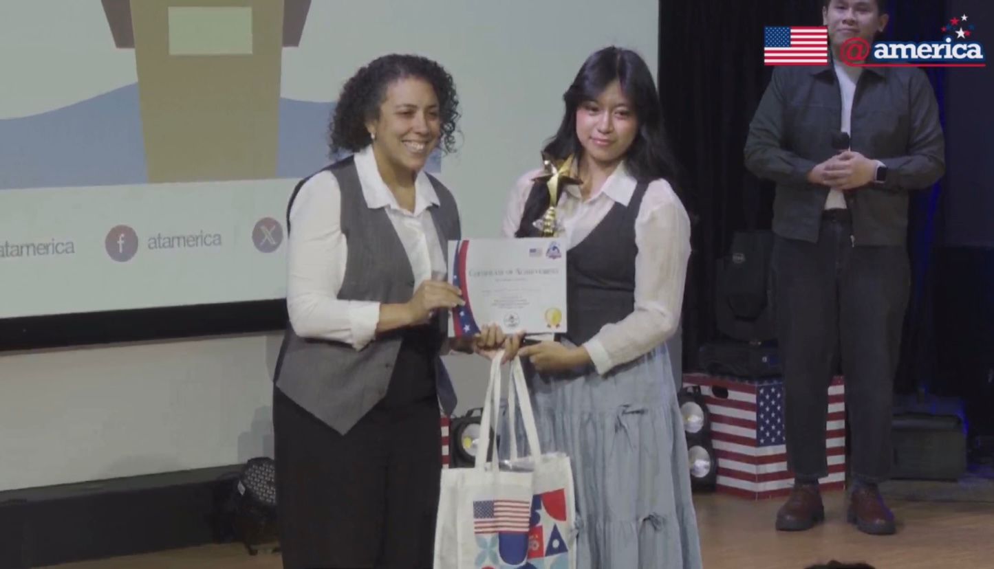 Juara 1 Speech Contest